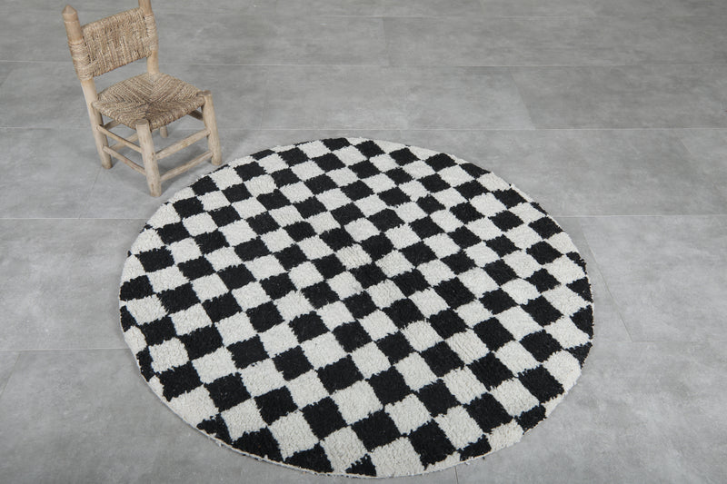 Round Moroccan Wool Rug - 4.9ft Black & White Checkerboard