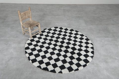 Round checkered rug - round rug