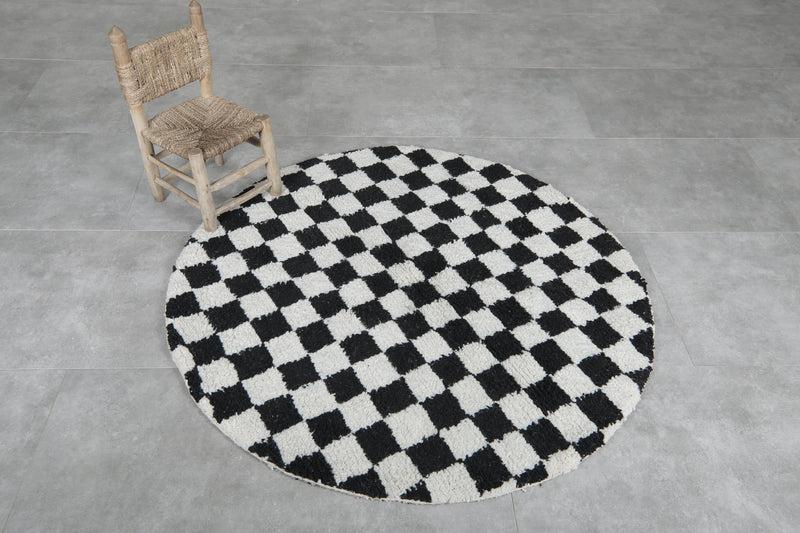 Round Moroccan Wool Rug - 4.9ft Black & White Checkerboard