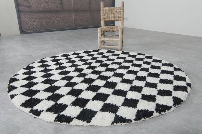 Round Moroccan Wool Rug - 4.9ft Black & White Checkerboard