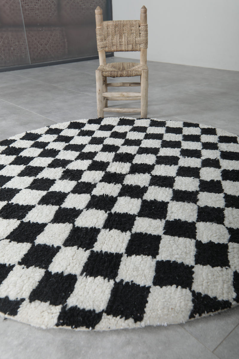 Round Moroccan Wool Rug - 4.9ft Black & White Checkerboard