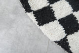 Round checkered rug - round rug