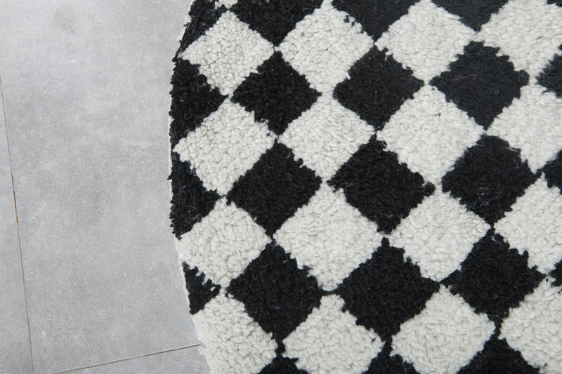 Round Moroccan Wool Rug - 4.9ft Black & White Checkerboard