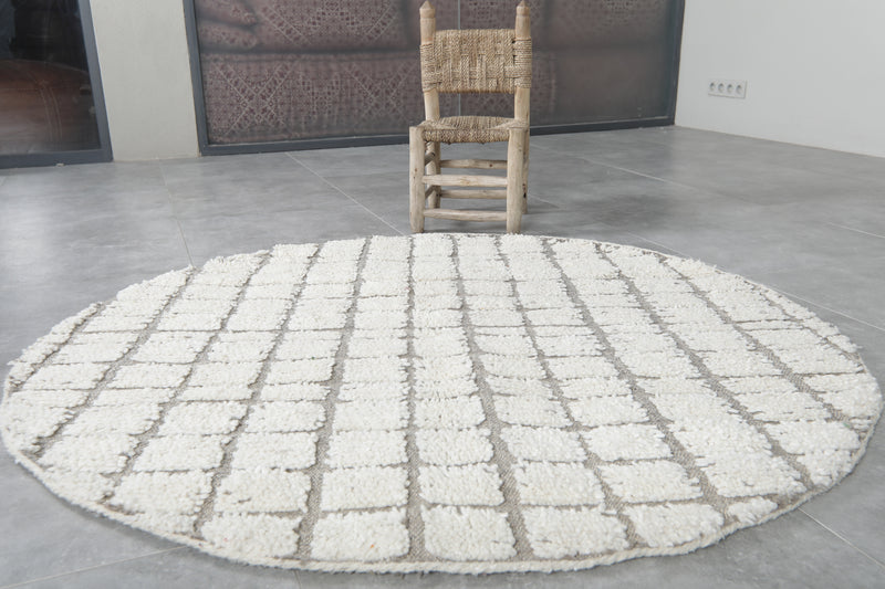 Round Moroccan Wool Rug - 4.9 ft Modern Grid Design