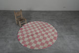 Round Checkered Rug – Pink and White Handmade Plush Carpet