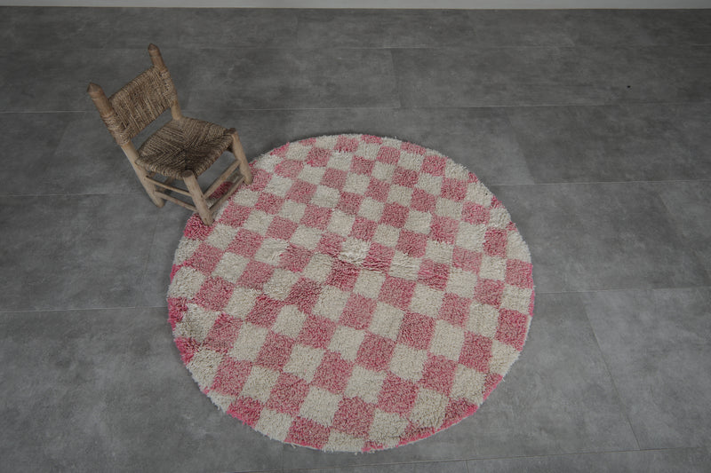 Round Moroccan Wool Rug - 5ft Pink Checkerboard