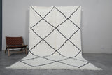 Diamond Moroccan Wool Rug - 6.4 x 9.8 Feet | Classic Black & Ivory Design