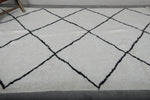 Diamond Moroccan Wool Rug - 6.4 x 9.8 Feet | Classic Black & Ivory Design