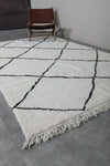 Diamond Moroccan Wool Rug - 6.4 x 9.8 Feet | Classic Black & Ivory Design