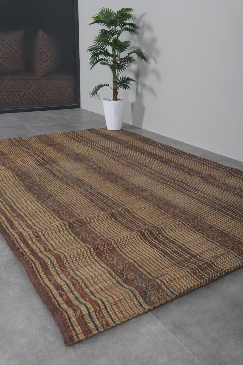 Tuareg rug 5.7 X 8.3 Feet