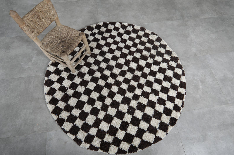 Round Moroccan Wool Rug - 5ft Black & White Checkerboard