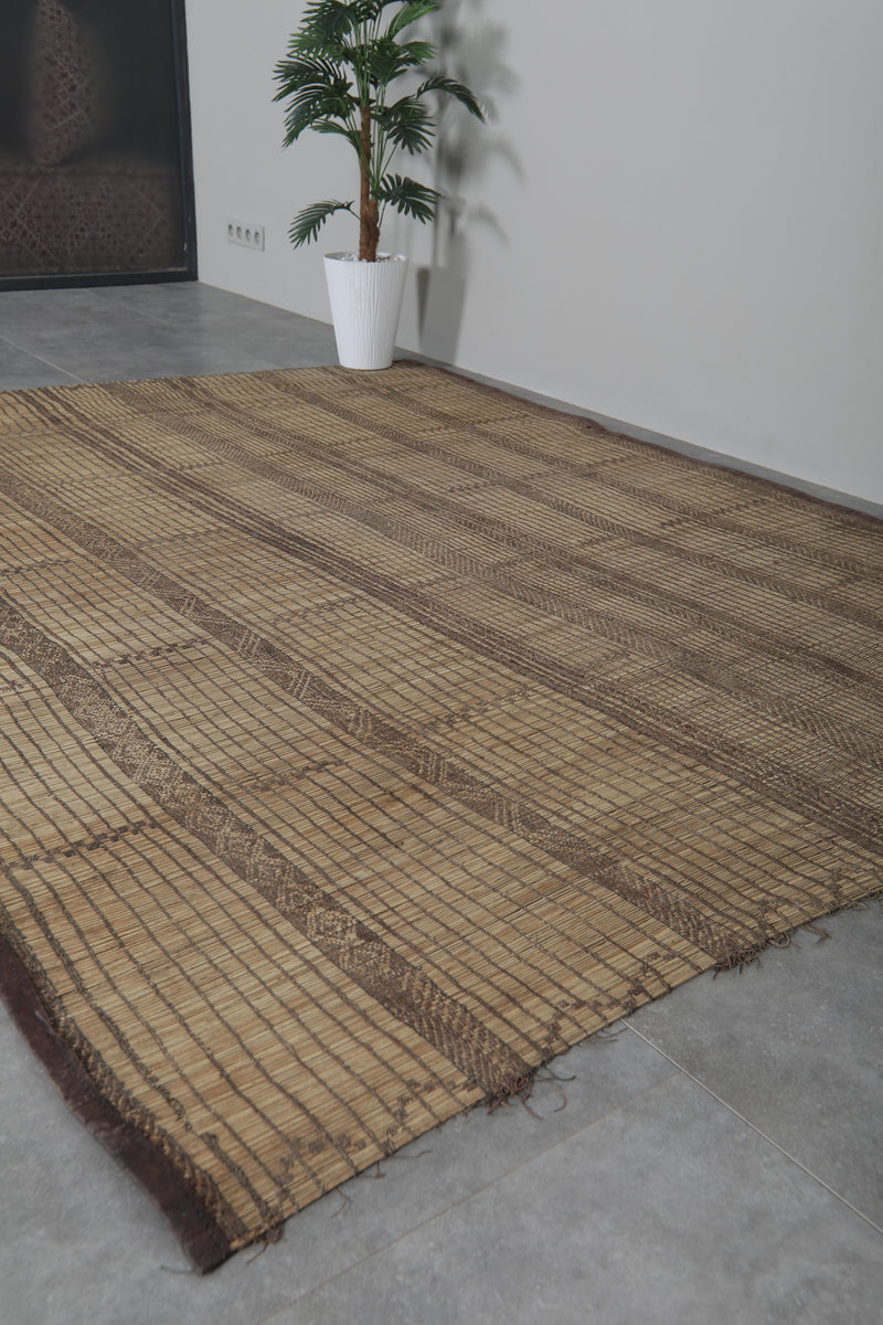 Tuareg rug 6.6 X 9.1 Feet