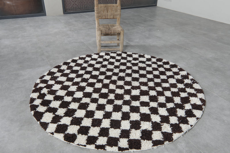 Round Moroccan Wool Rug - 5ft Black & White Checkerboard