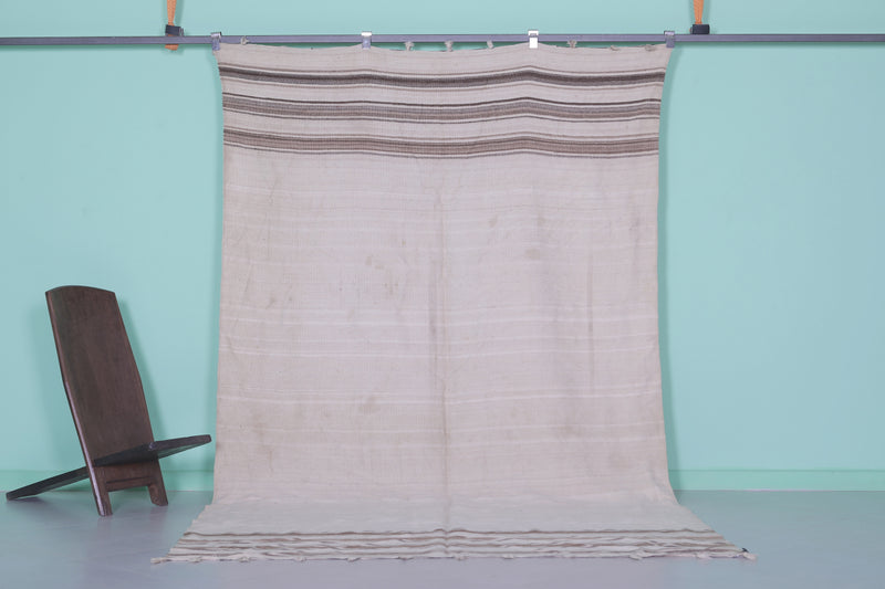 Neutral Moroccan Rug 5.8 x 9.9 FT - Subtle Striped Design