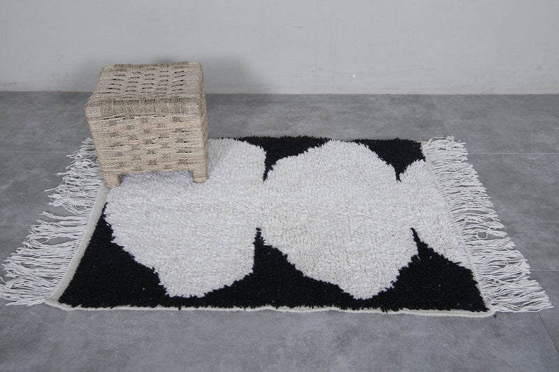 Black and White Moroccan Rug - 2.7 x 3.7 Feet | Bold Handwoven Design