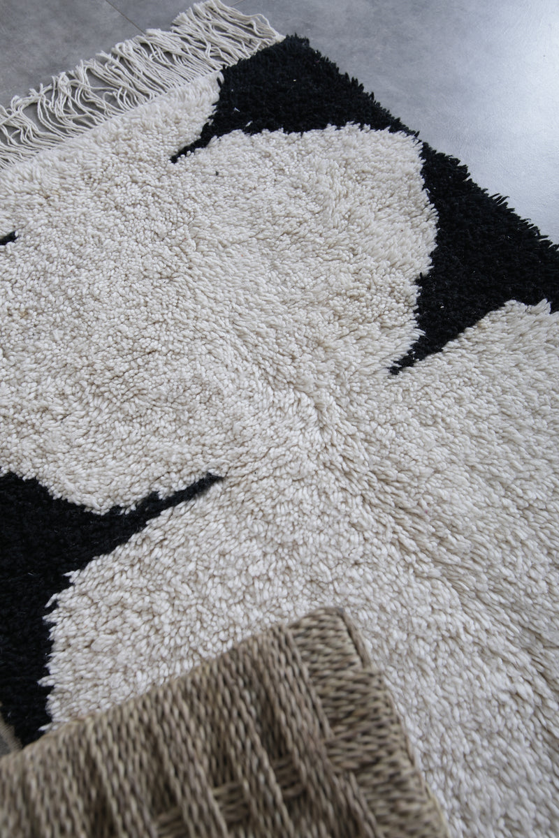 Black and White Moroccan Rug - 2.7 x 3.7 Feet | Bold Handwoven Design