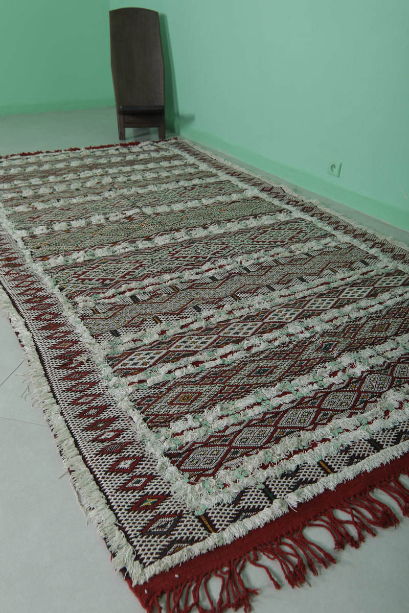 Handwoven Kilim Rug - 5.3 FT × 10.1 FT | Moroccan Elegance