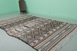 Moroccan rug 5.7 x 10 Feet