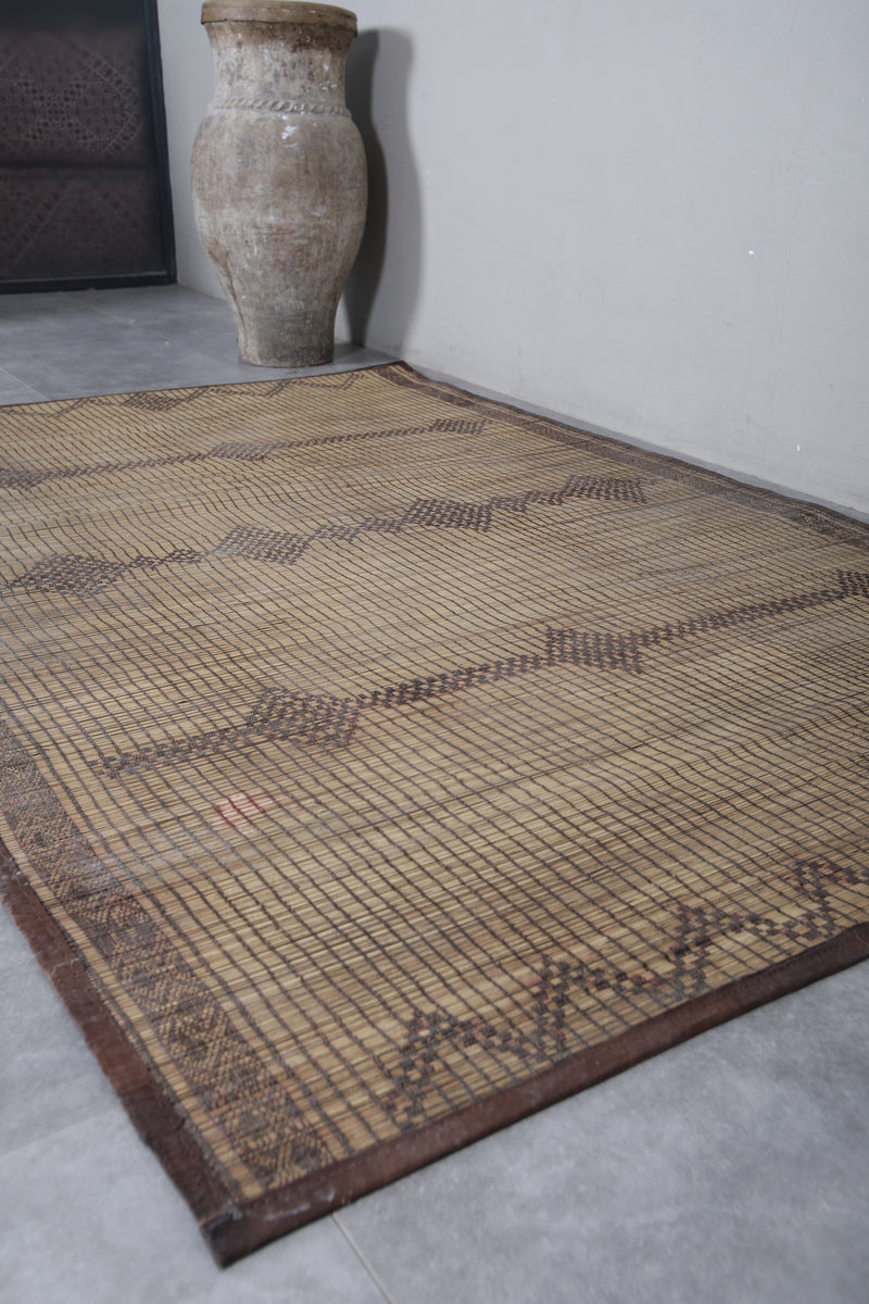 Tuareg rug 5.6 X 8.5 Feet