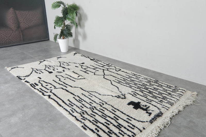 Black and White Beni Ourain Rug 4.8 FT X 8.5 FT