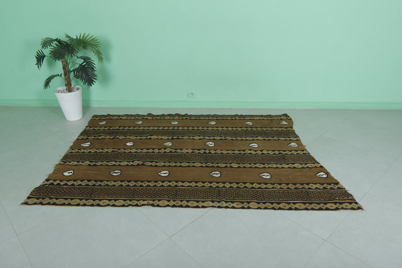 Handwoven Moroccan Kilim - 4.9 FT X 6.7 FT | Elegant Earthy Tones