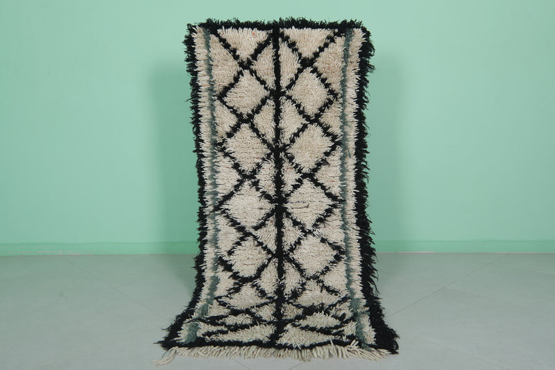 Black and White Nuloom Moroccan Rug 2.5 FT X 5.8 FT