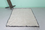 Berber handmade rug 4.7 X 6.7 Feet - minimalist design