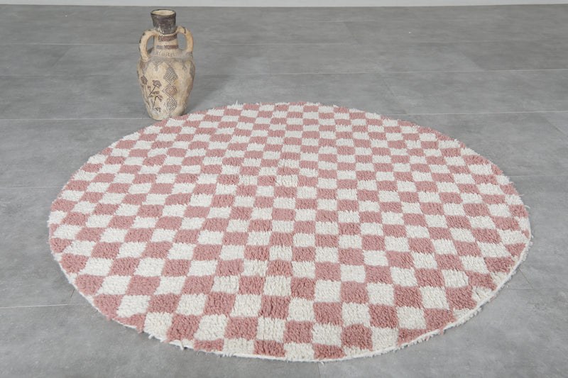 Round Moroccan Wool Rug - 5ft Pink & White Checkerboard