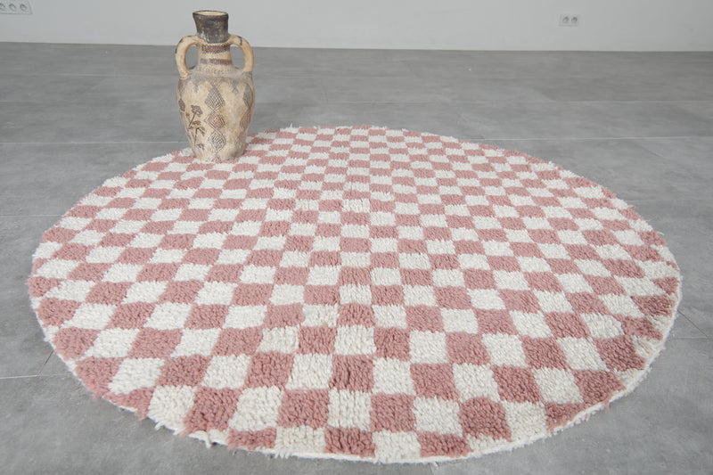 Round Moroccan Wool Rug - 5ft Pink & White Checkerboard