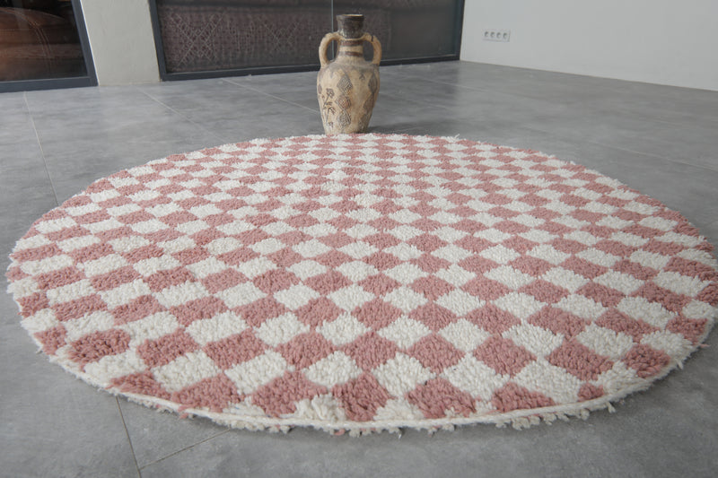 Round Moroccan Wool Rug - 5ft Pink & White Checkerboard