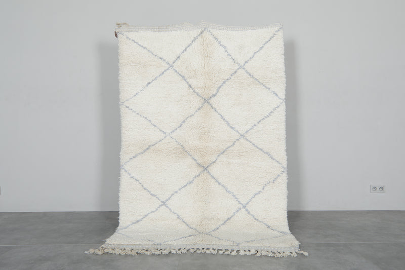 Beni Ourain Wool Rug – Handwoven Moroccan 4.7x7 FT