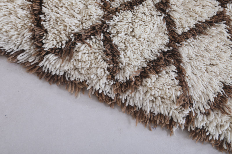 Moroccan Berber Rug 2.4 x 5.9 Feet - Handwoven Diamond Pattern