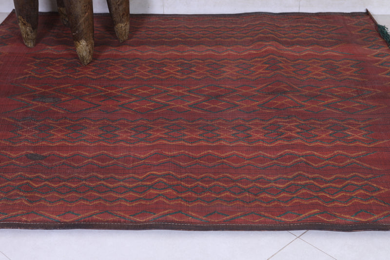 Tuareg rug 4.8 X 5.5 Feet