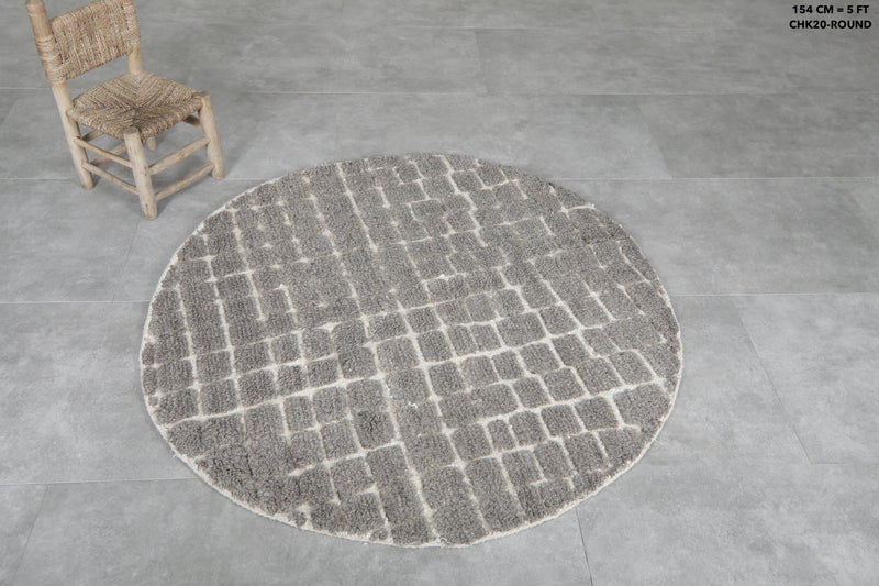 Round Moroccan Wool Rug - 5 ft Gray & White Grid