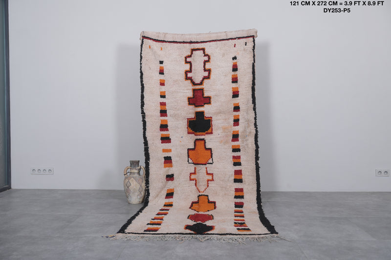 Wool Azilal Berber Rug – 3.9 X 8.9 Feet | Handwoven Moroccan Masterpiece