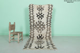 Moroccan berber rug 2.7 X 7.1 Feet