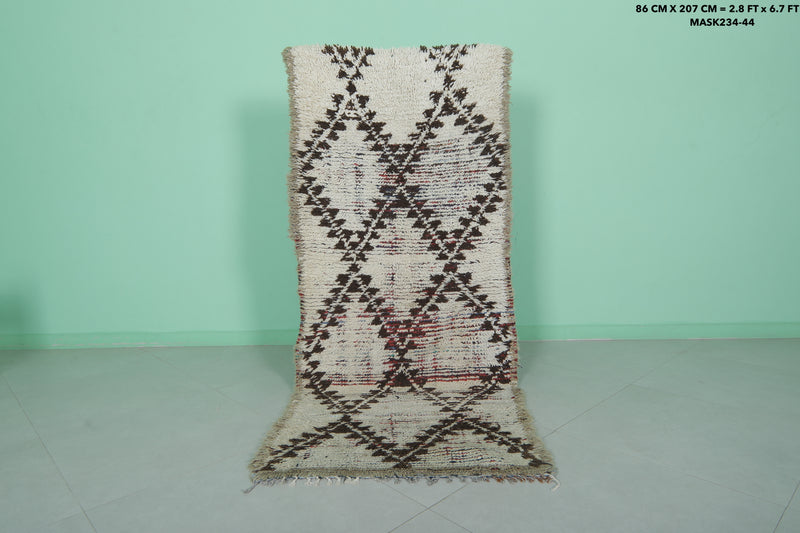 Moroccan berber rug 2.8 X 6.7 Feet - Boucherouite Rugs