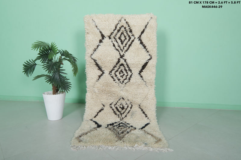 Moroccan berber rug  2.6 FT × 5.8 FT - Boucherouite Rugs