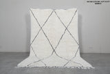 Classic Moroccan Rug - 6 x 9 ft | White with Diamond Pattern