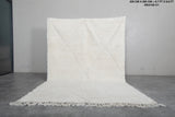 Elegant Moroccan Rug - 6.7 x 9.6 ft | White Diamond Pattern with Fringe