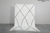 Classic Moroccan Rug - 5 x 7.9 ft | White with Black Diamond Pattern