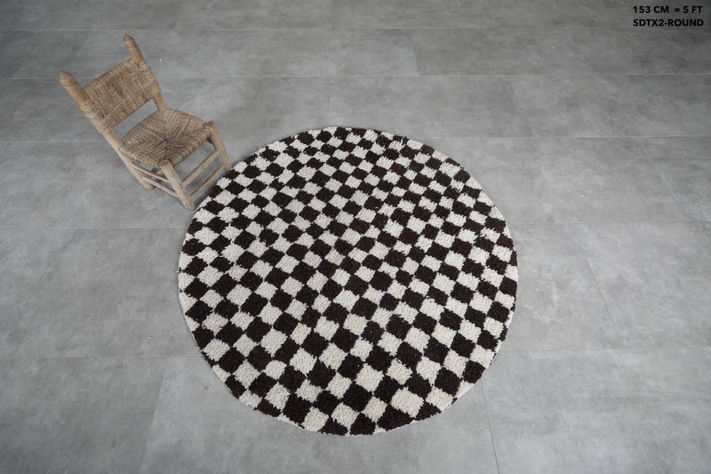 Round Moroccan Wool Rug - 5ft Black & White Checkerboard