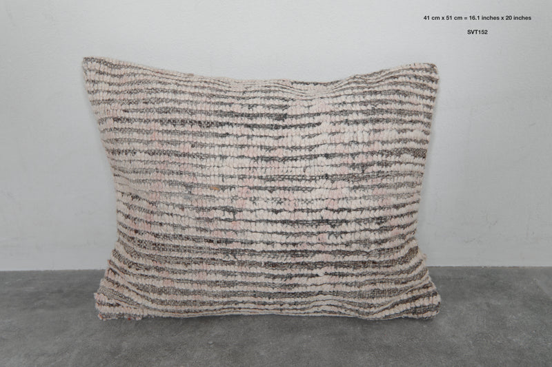 Handwoven Moroccan Wool Pillow - 16.1 x 20 Inches - kilim pillow