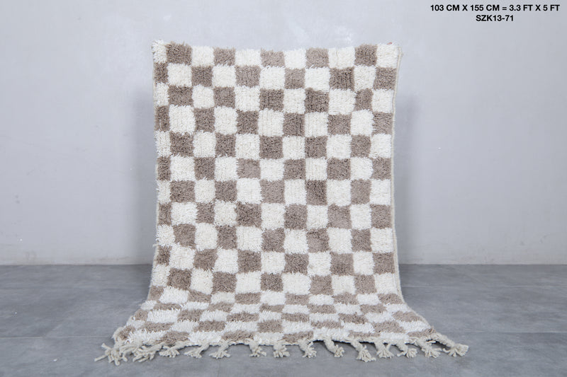 Moroccan Wool Rug - Handwoven 3.3 x 5 Feet | Checkered Design