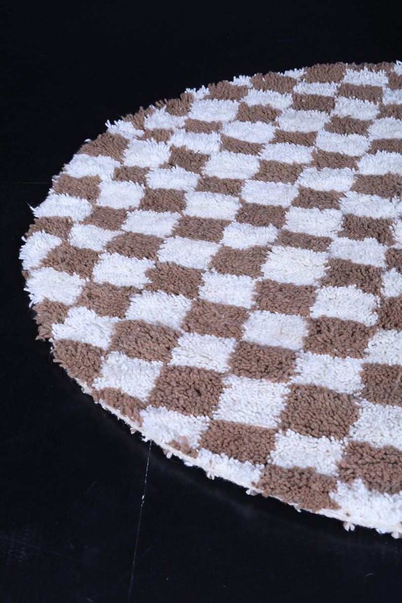 Checkered moroccan rug - handmade round rug