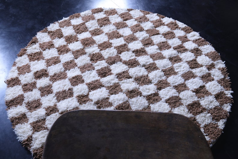 Checkered moroccan rug - handmade round rug