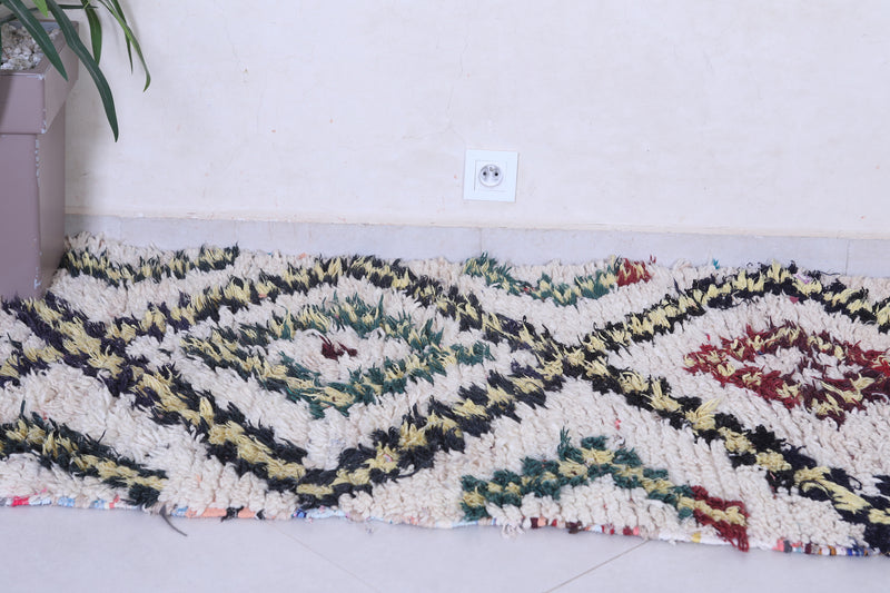 Vintage handmade moroccan berber runner rug 2.7 FT X 5.7 FT