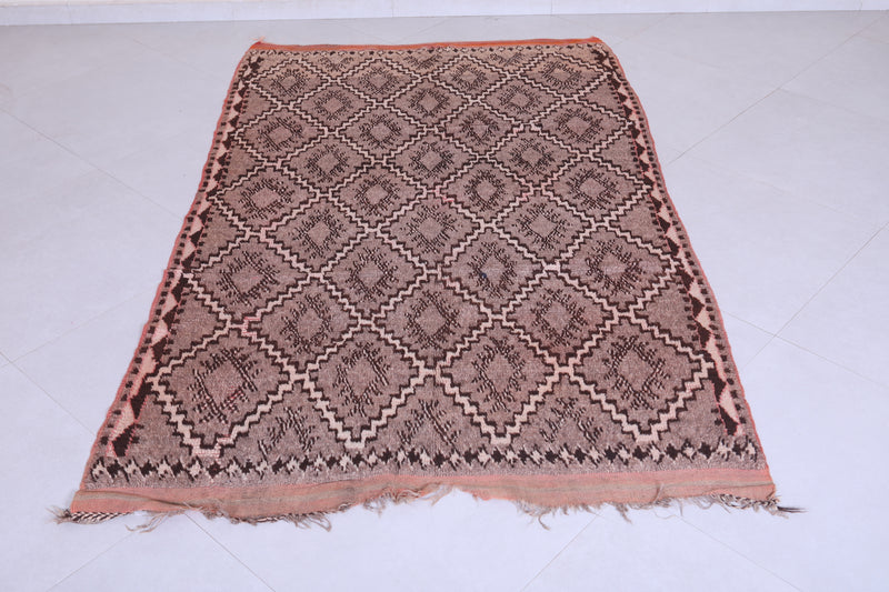 Vintage moroccan berber rug 4.1 X 6.8 Feet