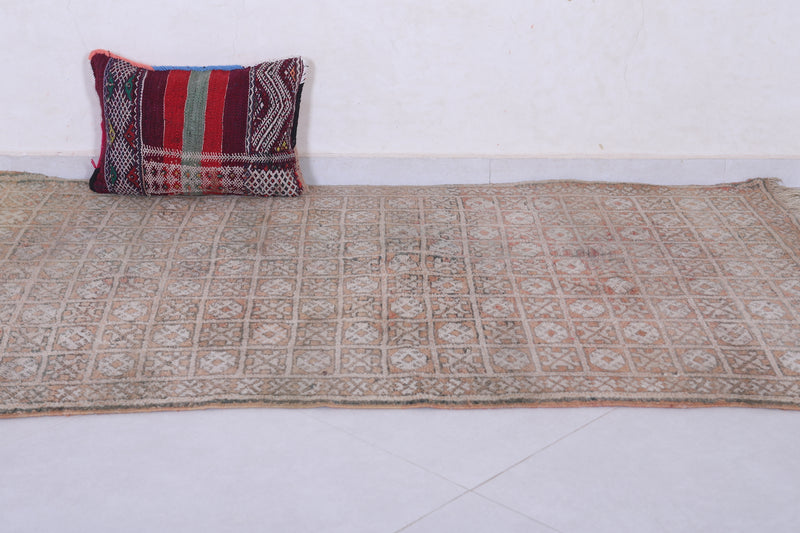 Vintage moroccan rug 3.7 X 6.2 Feet