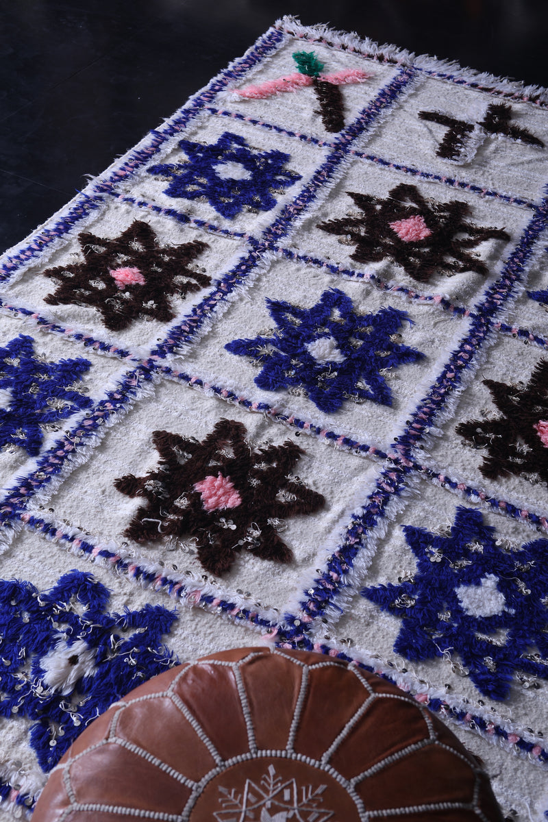 Fabulous moroccan beni rug 5.1 x 9.5 Feet